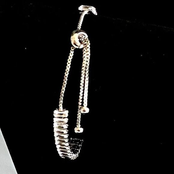 ASG2 Stunning 18k White Gold Adj. Tennis Bracelet w/ 40 Zircon Gems - Picture 8 of 11